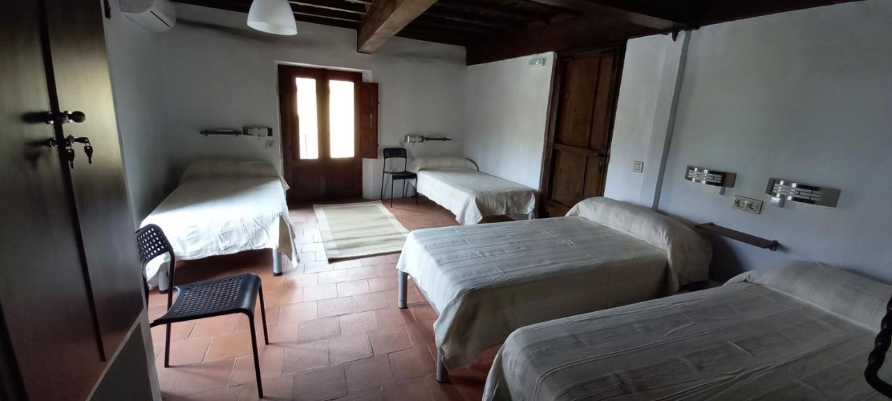 Albergue Turistico "San Blas" De Oliva De Plasencia Екстер'єр фото